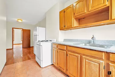 166A Hull Street, New York City, NY 11233 - Photo 20