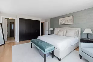 45 W 67th St, New York City, NY 10023 - Photo 4