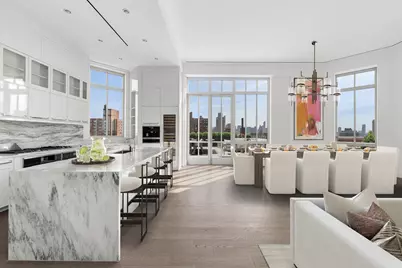 200 E 95th Street #PHC, New York City, NY 10128 - Photo 6