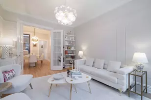 350 W 48th St, New York City, NY 10036 - Photo 2