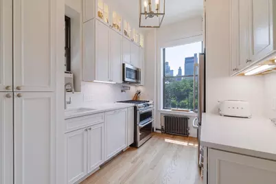 350 W 48th Street #4E, New York City, NY 10036 - Photo 4