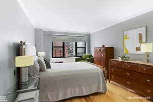 340 E 74th St, New York City, NY 10021 - Photo 4