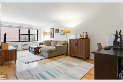340 E 74th Street #9G, New York City, NY 10021 - Photo 14