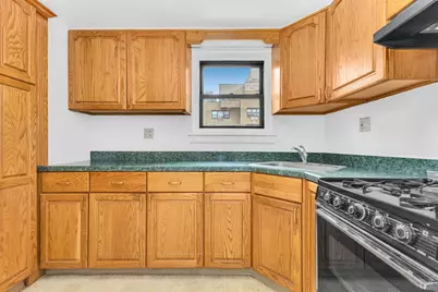 301 E 48th Street #19-B, New York City, NY 10017 - Photo 6