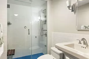 305 W 98th St, New York City, NY 10025 - Photo 12