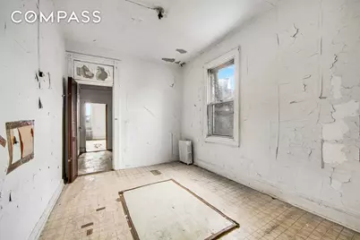 912 Metropolitan Avenue, New York City, NY 11211 - Photo 10