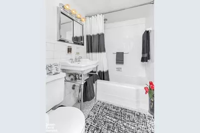 1175 York Avenue #2W, New York City, NY 10065 - Photo 6