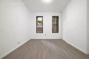 312 W 49th St, New York City, NY 10019 - Photo 2