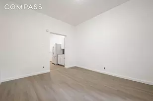 312 W 49th St, New York City, NY 10019 - Photo 6