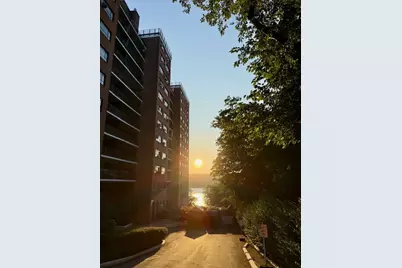 2727 Palisade Avenue #4L, New York City, NY 10463 - Photo 4