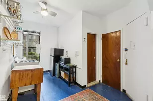 464 W 51st St, New York City, NY 10019 - Photo 4