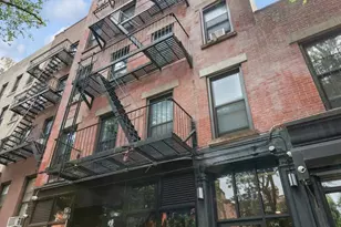 464 W 51st St, New York City, NY 10019 - Photo 2