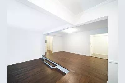 915 E 17th Street #109, New York City, NY 11230 - Photo 4