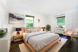 915 E 17th St, New York City, NY 11230 - Photo 6