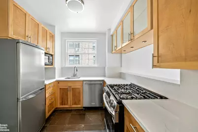 324 E 41st Street #904C, New York City, NY 10017 - Photo 16