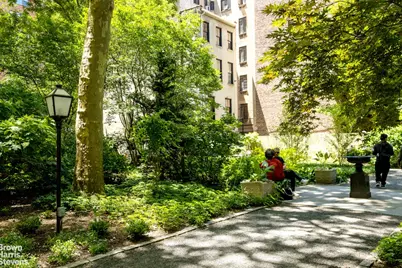 324 E 41st Street #904C, New York City, NY 10017 - Photo 14