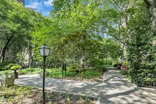 324 E 41st St, New York City, NY 10017 - Photo 28