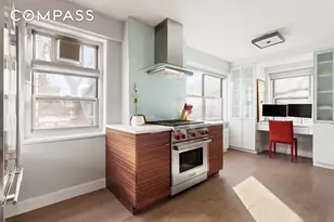 70 E 10th St, New York, NY 10003 - Photo 4