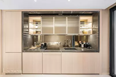 685 Fifth Avenue #6D, New York City, NY 10022 - Photo 6