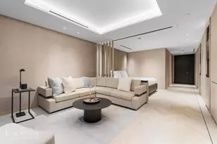 685 5th Ave, New York City, NY 10022 - Photo 2