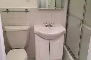 220 E 60th St, New York City, NY 10022 - Photo 4