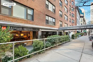 220 E 60th St, New York City, NY 10022 - Photo 6