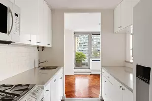 1965 Broadway, New York City, NY 10023 - Photo 10