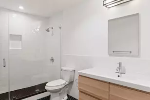 105 Moffat St, New York City, NY 11207 - Photo 12