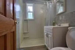 224-23 Kingsbury Ave, New York City, NY 11364 - Photo 10