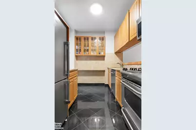 104 W 70th Street #2B, New York City, NY 10023 - Photo 4