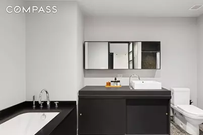 20 Pine Street #2401, New York City, NY 10005 - Photo 4