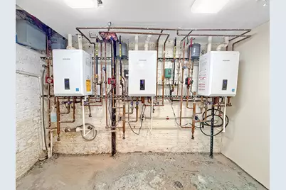 625 Franklin Avenue, New York City, NY 11238 - Photo 24