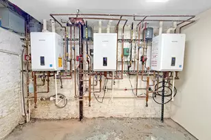 625 Franklin Ave, New York City, NY 11238 - Photo 24