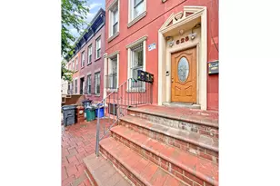 625 Franklin Ave, New York City, NY 11238 - Photo 2