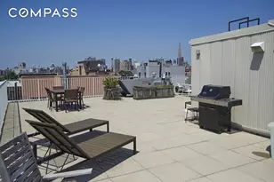 190 Green St, New York City, NY 11222 - Photo 10