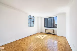 30 W 61st St, New York City, NY 10023 - Photo 10