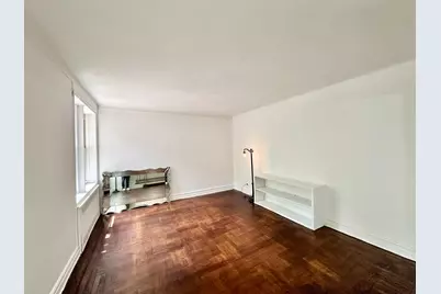 901 Ave H #2A, New York City, NY 11230 - Photo 2