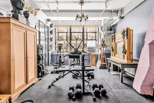 335 W 38th St, New York City, NY 10018 - Photo 10