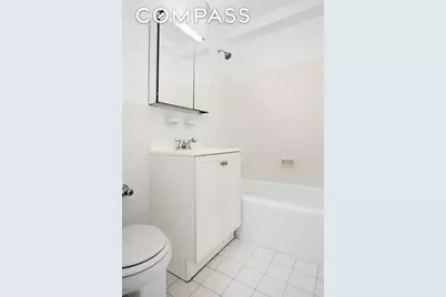 155 E 38th Street #17A, New York City, NY 10016 - Photo 4