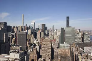 330 E 38th St, New York City, NY 10016 - Photo 6