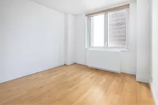 212 E 47th St, New York, NY 10017 - Photo 6