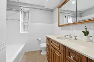 227 E 57th St, New York City, NY 10022 - Photo 10