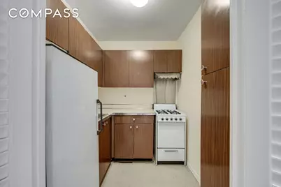 220 E 60th Street #3F, New York City, NY 10022 - Photo 4