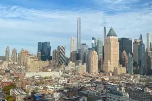 500 W 43rd St, New York City, NY 10036 - Photo 2