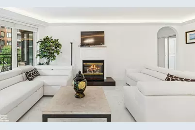 60 Sutton Place S #3EN, New York City, NY 10022 - Photo 2