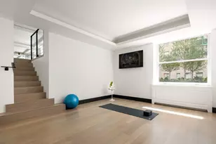 225 W 86th St, New York City, NY 10024 - Photo 14