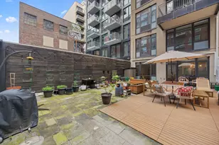 41-18 27th St, New York City, NY 11101 - Photo 8