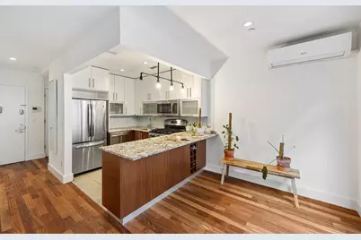 41-18 27th Street #1-B, New York City, NY 11101 - Photo 2