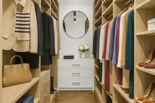 330 E 38th St, New York City, NY 10016 - Photo 6