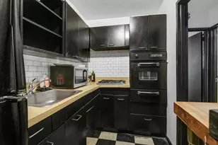 31 Jane St, New York City, NY 10014 - Photo 6